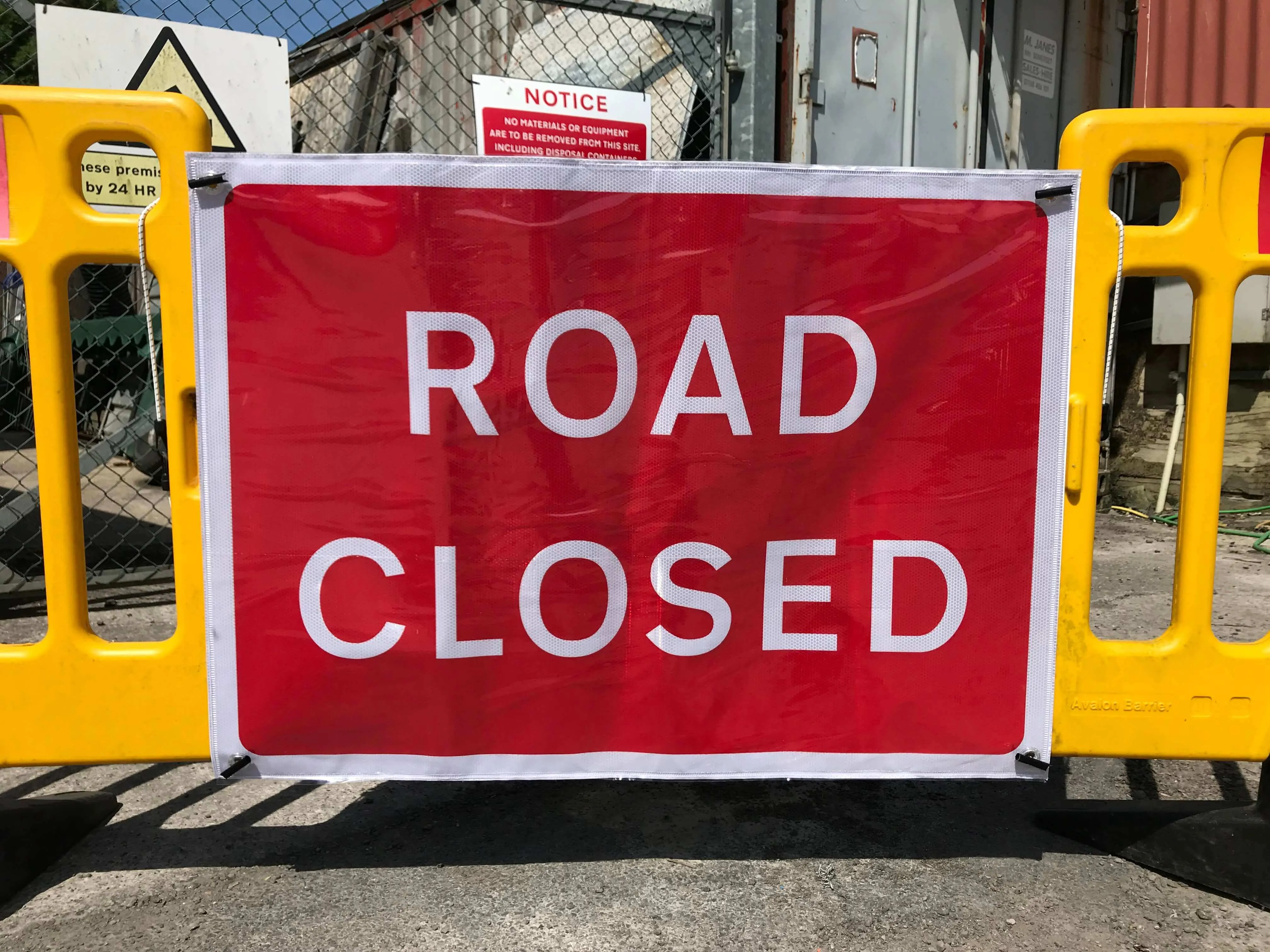 1050x750mm Flexible Road Closed Banner