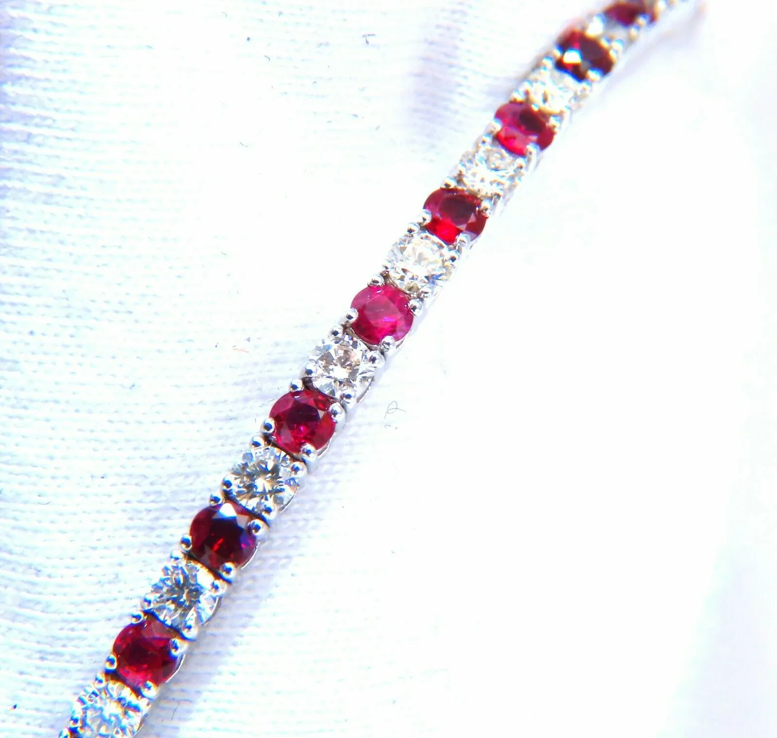 5.25ct vivid red natural ruby diamonds tennis Flexible Bangle bracelet 14kt