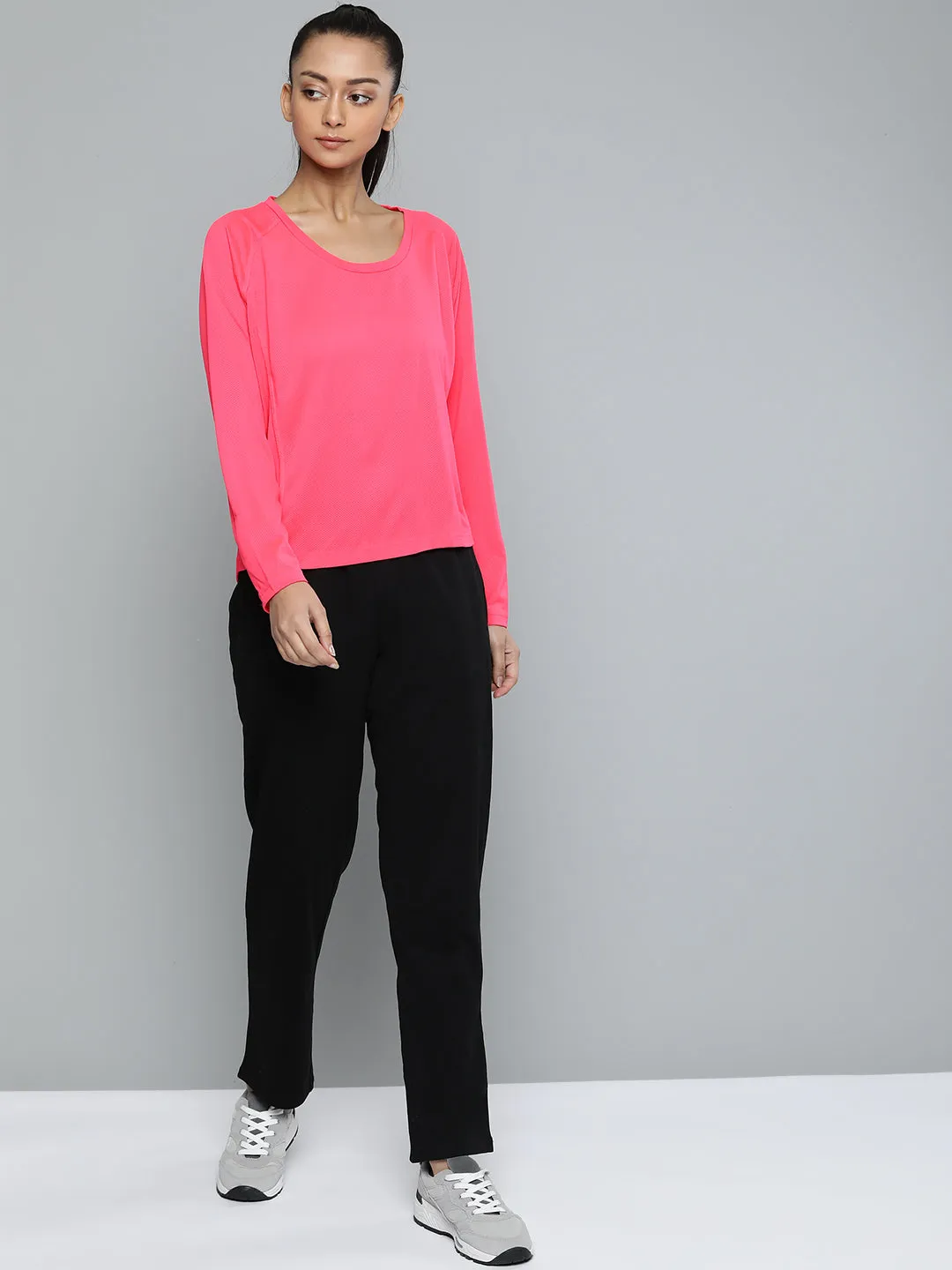 Alcis Women Fuchsia Solid Round Neck Running T-shirt