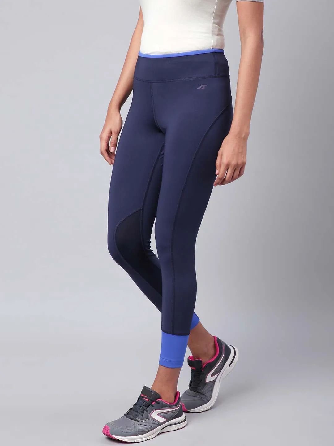 Alcis Women Navy Blue Secure Fit Solid Cropped Training Tights