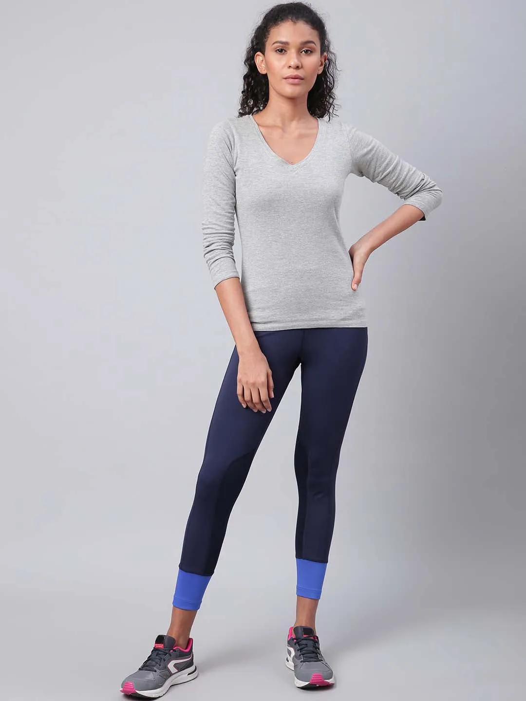 Alcis Women Navy Blue Secure Fit Solid Cropped Training Tights