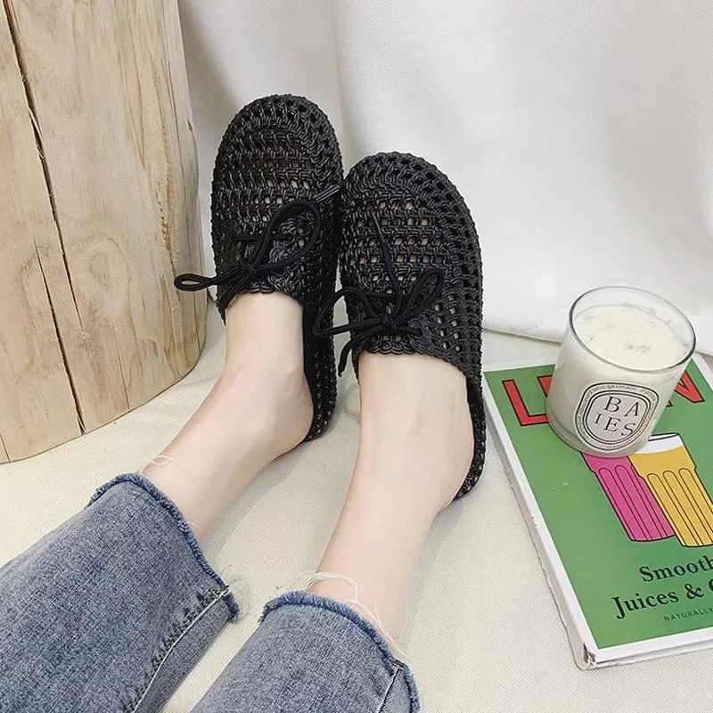 Aushöhlter Schnürschuh für Frauen
