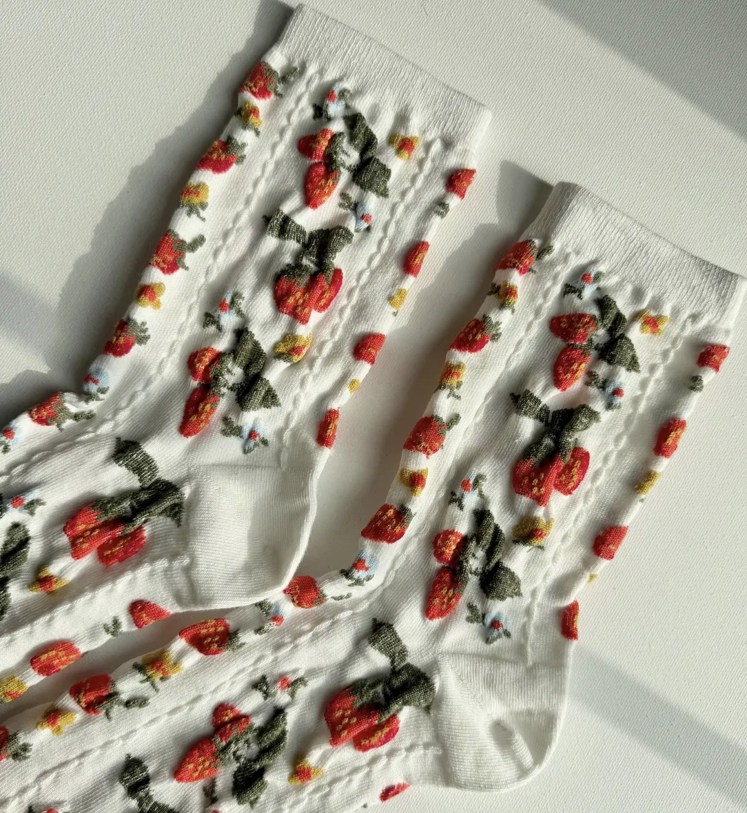 Billy Bamboo - Strawberry Socks (White)