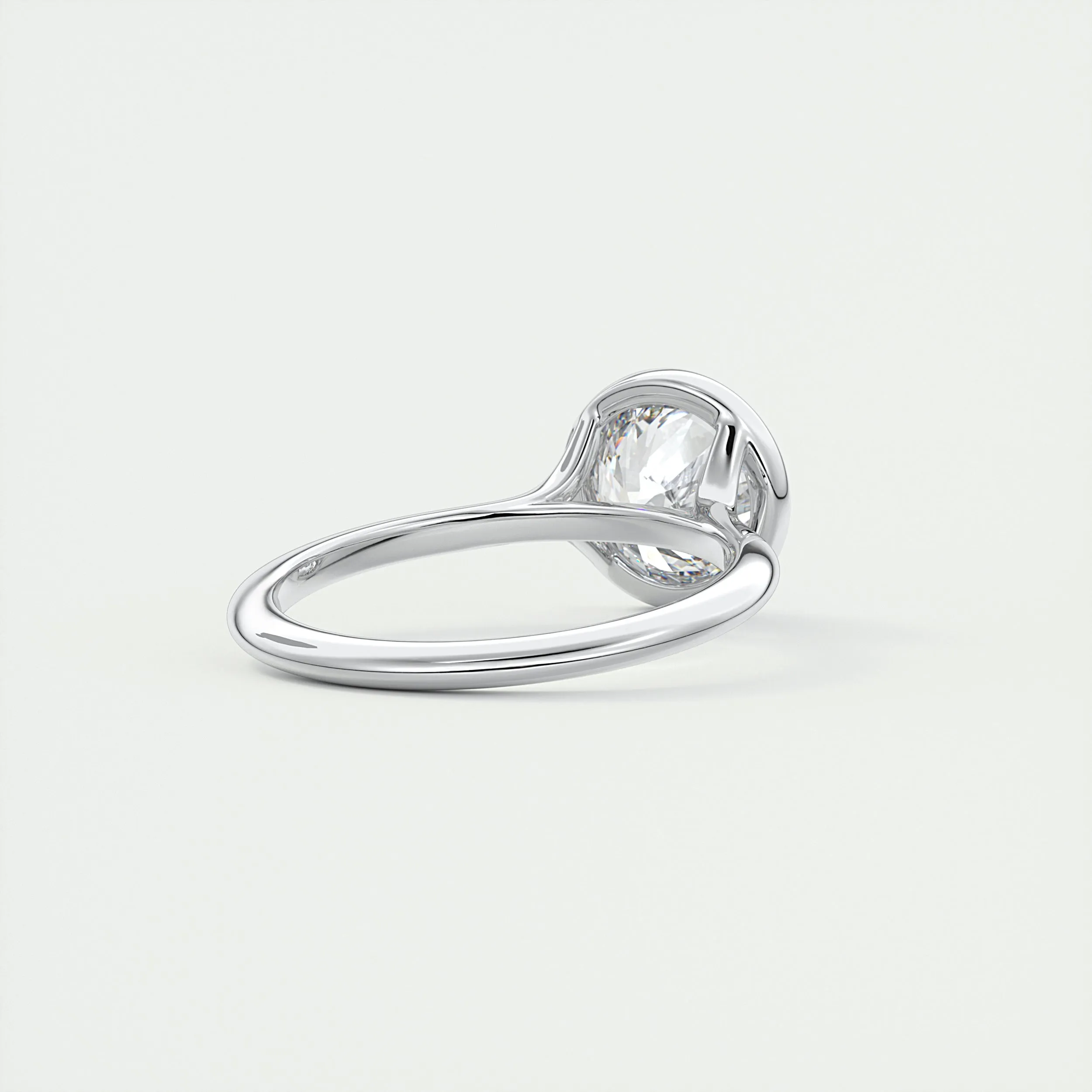Breezy Bezel | Round