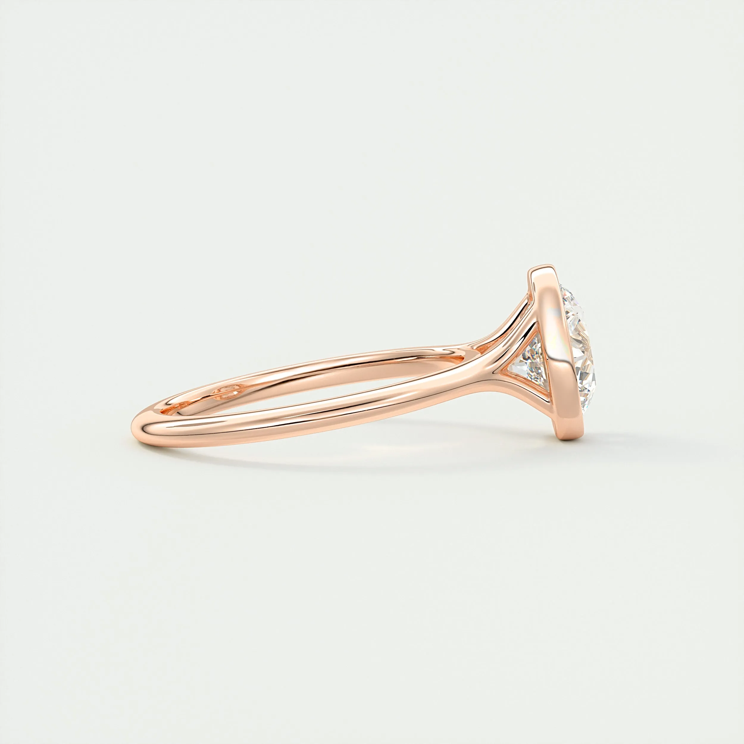 Breezy Bezel | Round
