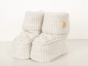 Caramelo Knitted Booties - Grey or Blue