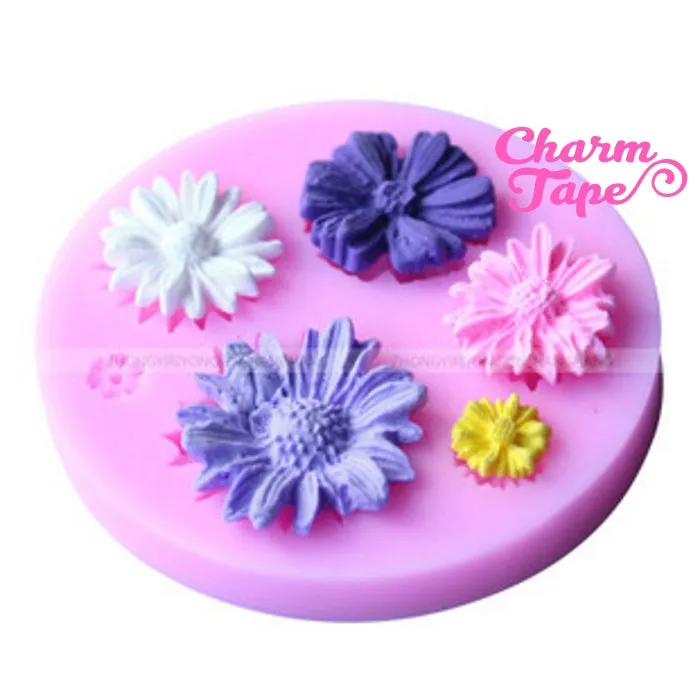 Daisy Flower Silicon mold flexible, for polymer clay, resin jewelry or cake making C095