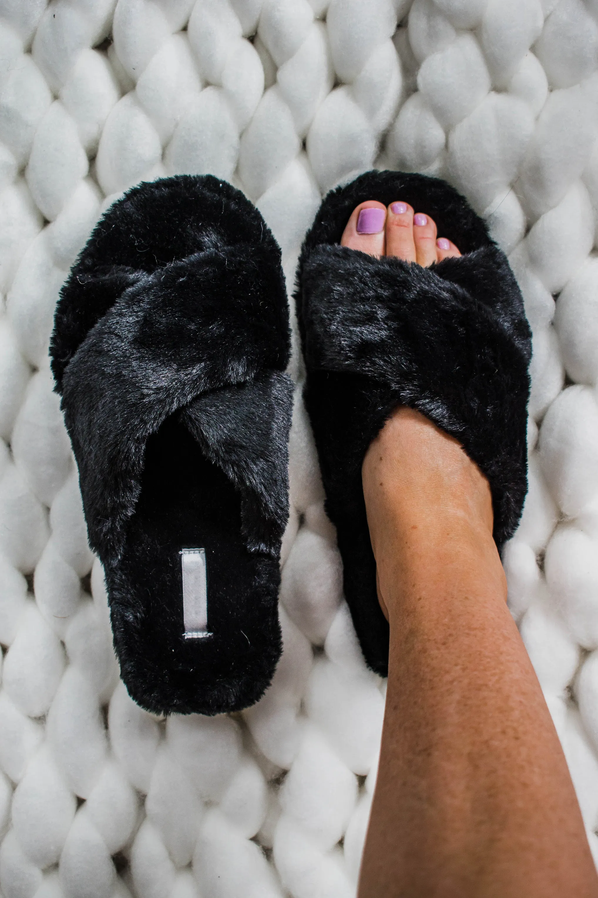 Elk Valley Faux Fur Slipper - Black