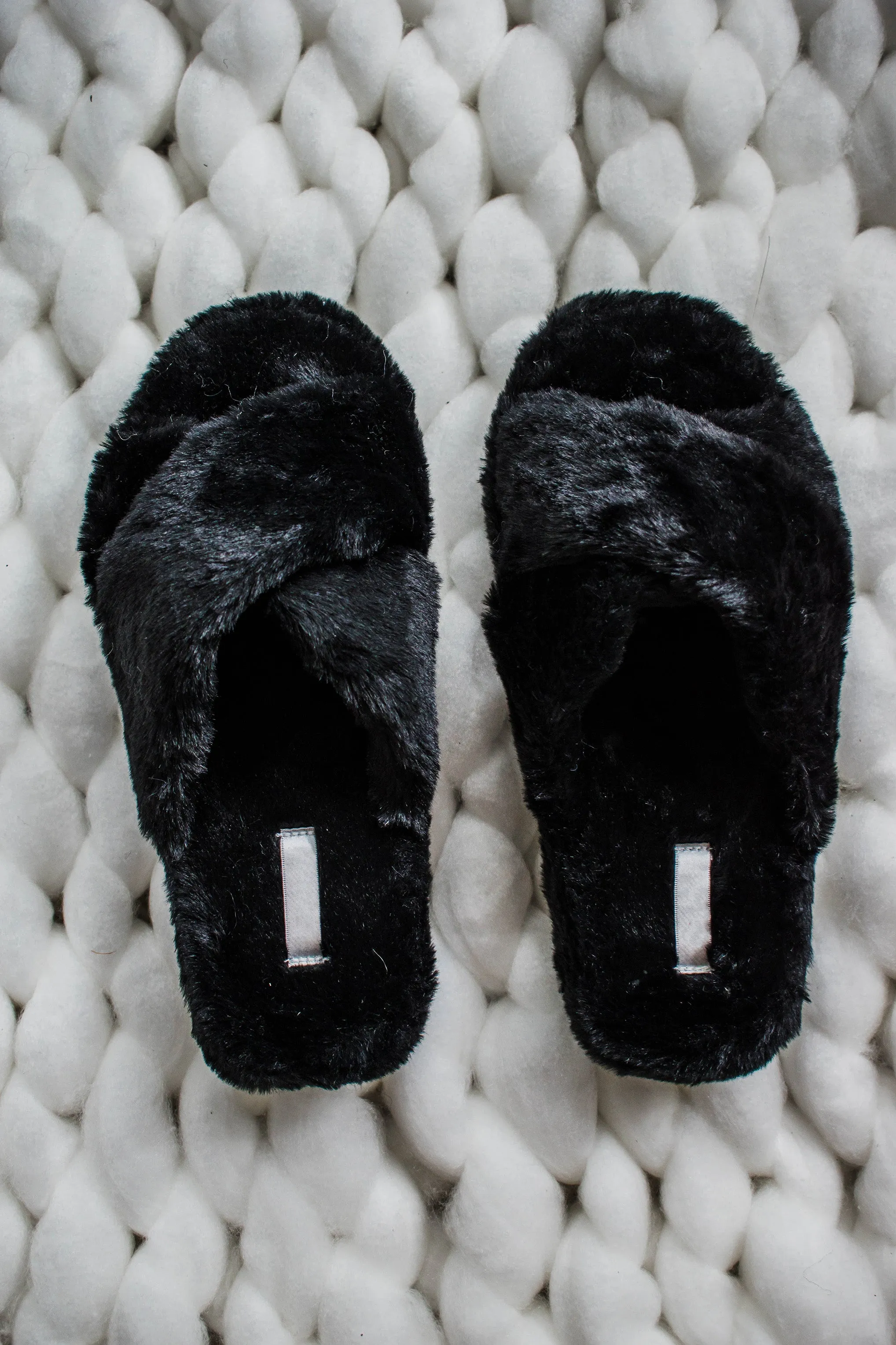 Elk Valley Faux Fur Slipper - Black