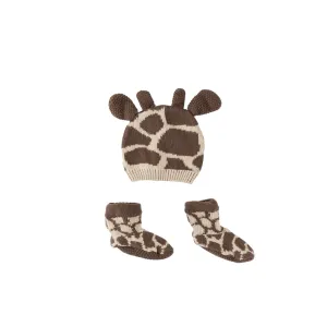 Gap hat   booties 0-6m