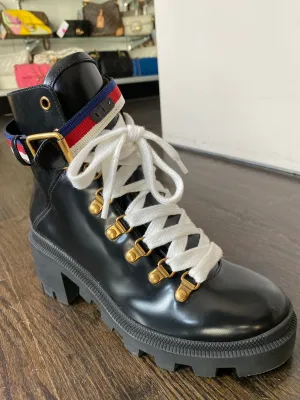GUCCI 'SYLVIE' Black Chunky Heel Lace Up Boot (full set)