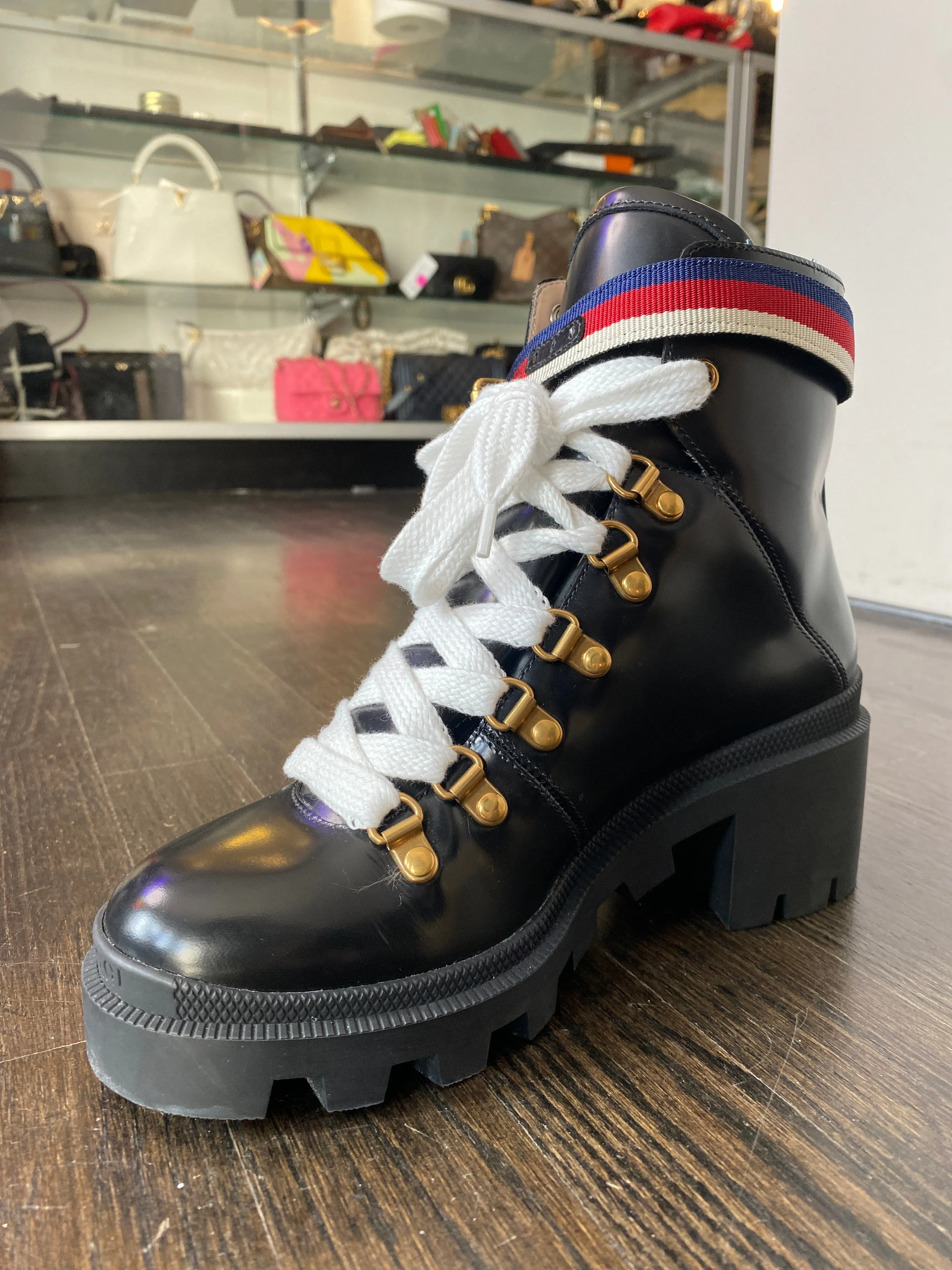 GUCCI 'SYLVIE' Black Chunky Heel Lace Up Boot (full set)