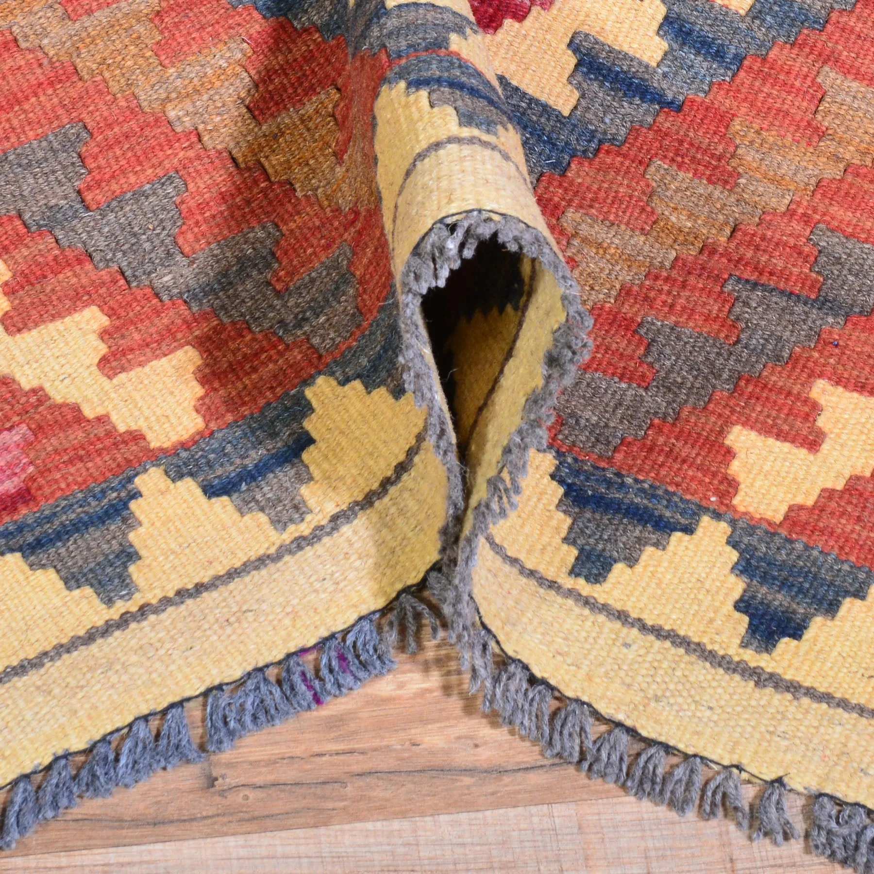 Hand-Woven Reversible Tribal Kilim Handmade Wool Rug (Size 2.2 X 3.0) Cwral-7956