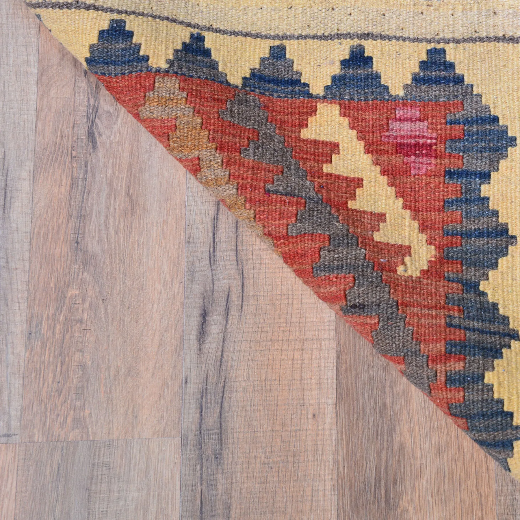 Hand-Woven Reversible Tribal Kilim Handmade Wool Rug (Size 2.2 X 3.0) Cwral-7956