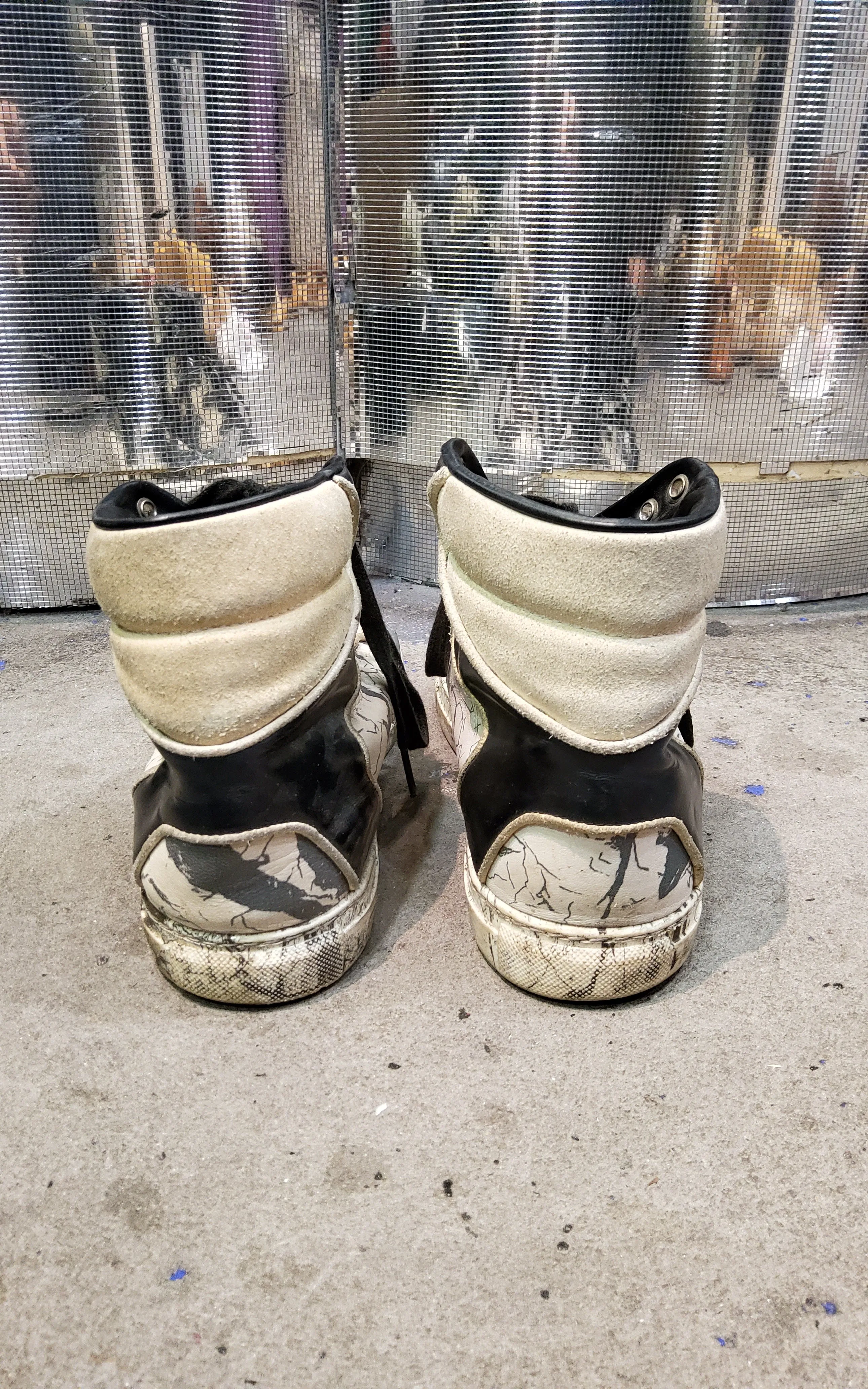 HIGH LEATHER SNEAKERS