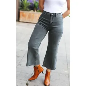High Waist Straight Acid Wash Frayed Cutoff High Waist Jeans