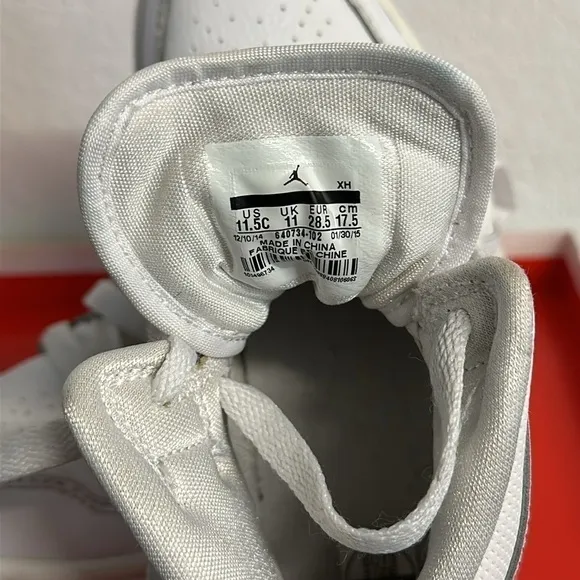 Nike Air Jordan White High Top Boys Sneakers Size 11.5 C