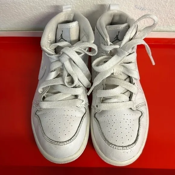 Nike Air Jordan White High Top Boys Sneakers Size 11.5 C