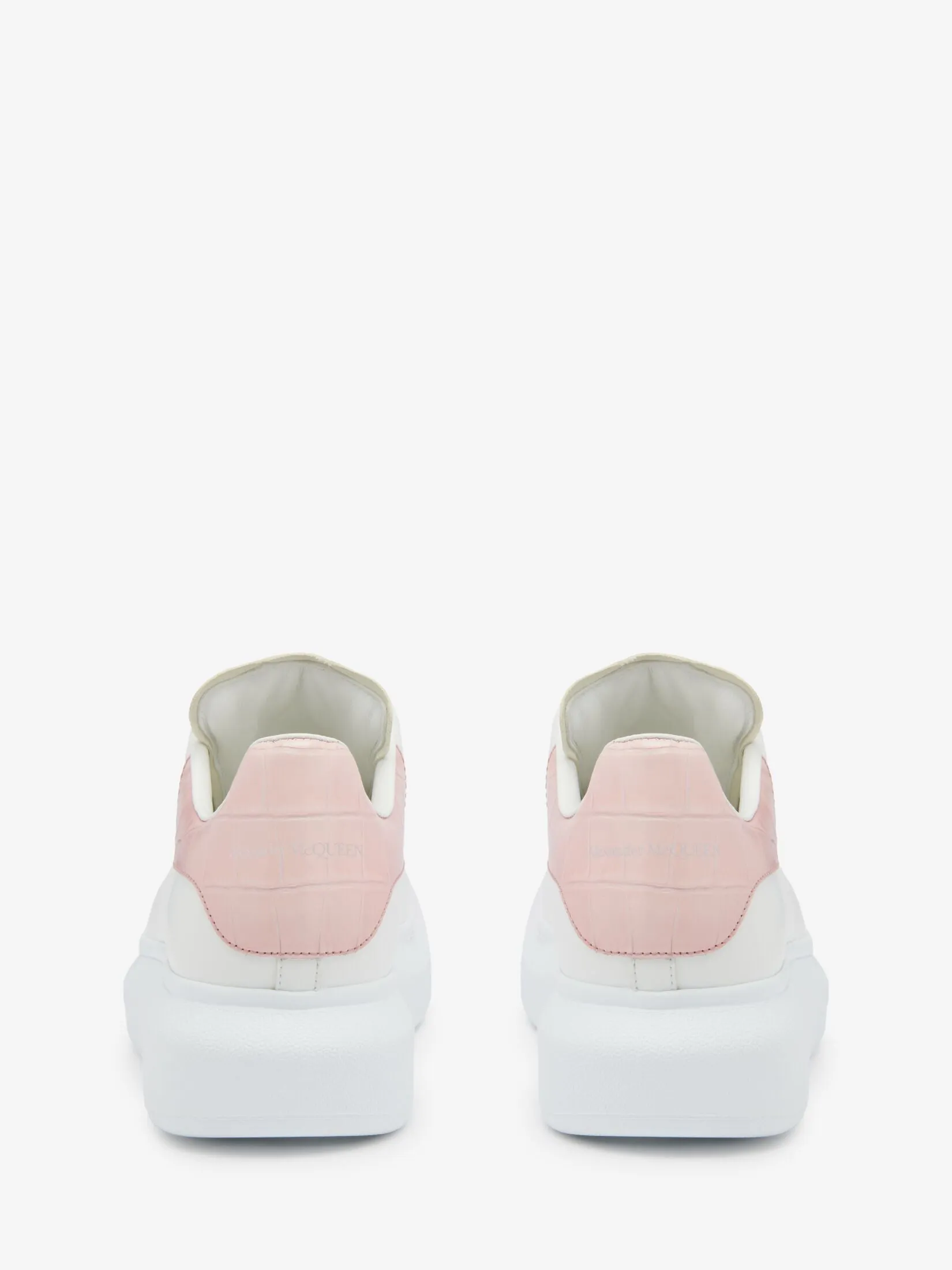 Oversized sneakers in pink white crocodile